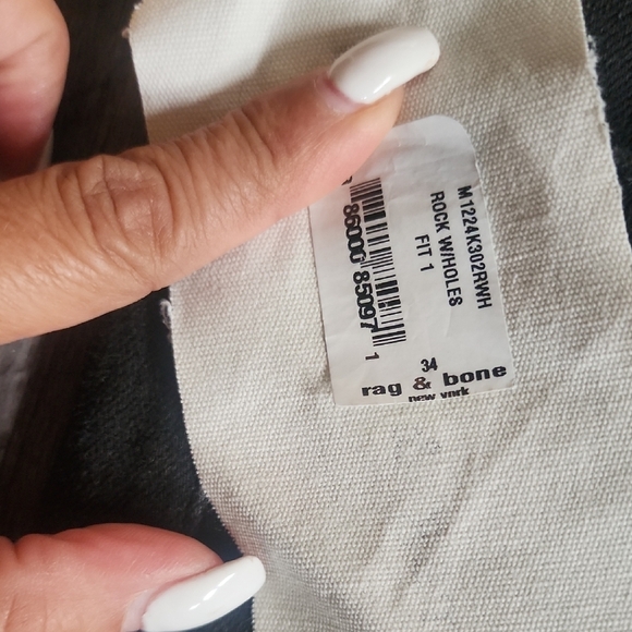 Rag & Bone Black Skinny Jeans with Distressed Knees - Picture 2 of 5